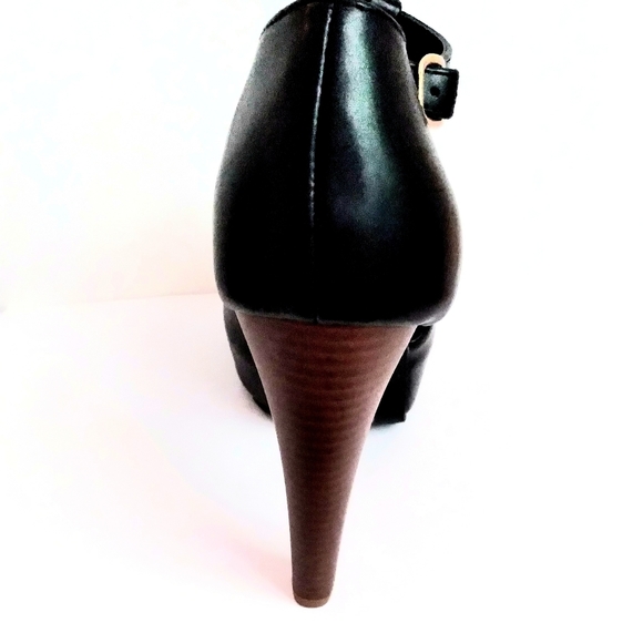 Black PU Leather Wooden Heel - Picture 3 of 4